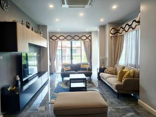 出售 3 卧室 独立屋 在 Saphan Sung, 曼谷