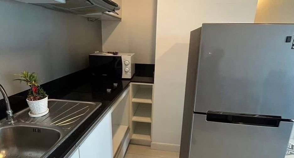 For rent 1 bed condo in Phaya Thai, Bangkok