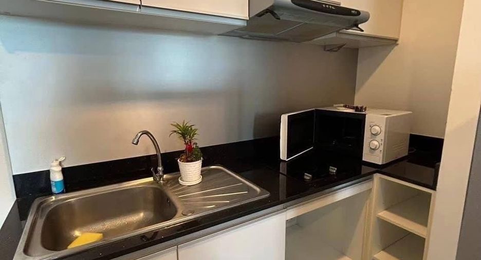 For rent 1 bed condo in Phaya Thai, Bangkok