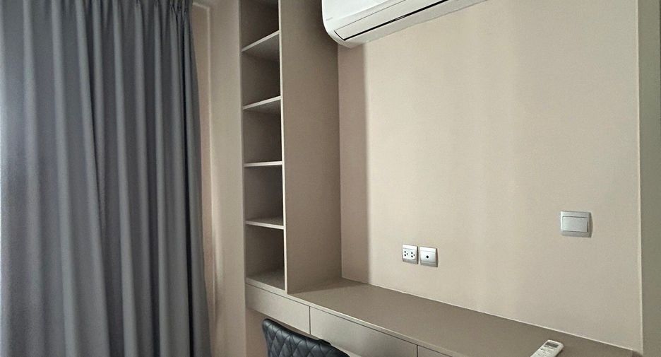 For rent 2 bedrooms condo in Chatuchak, Bangkok