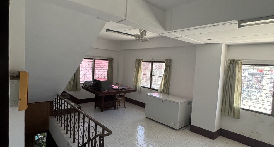 For sale 3 bedrooms retail Space in Mueang Phuket, Phuket