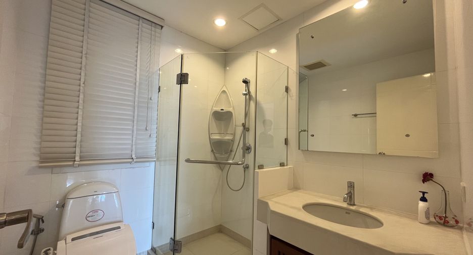 Condo en venta y en alquiler de 2 habitaciones en Khlong Toei, Bangkok