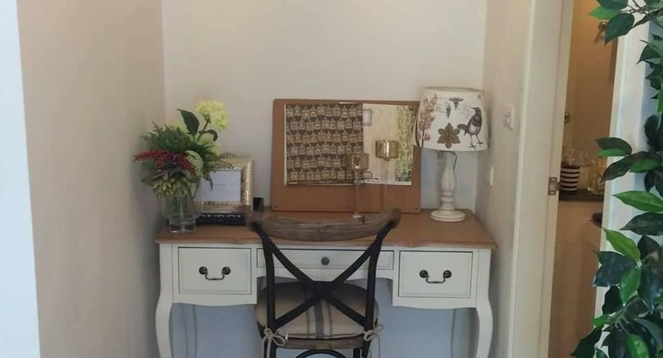 For sale 1 bed condo in Mueang Samut Prakan, Samut Prakan