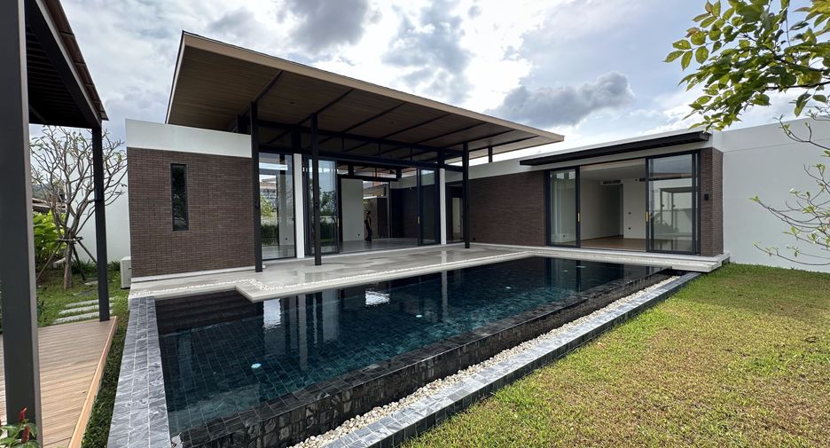For sale 3 bedrooms villa in Thalang, Phuket
