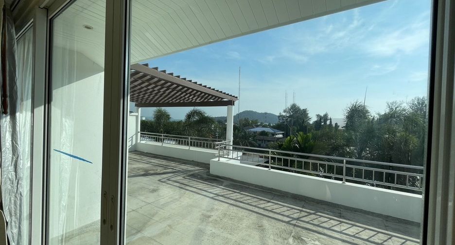 For rent 2 bedrooms condo in Mueang Phuket, Phuket