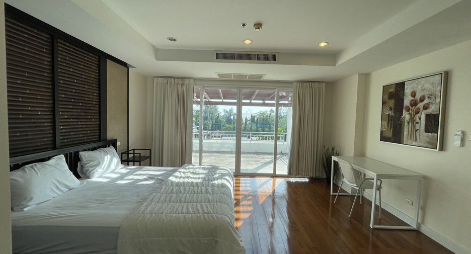For rent 2 bedrooms condo in Mueang Phuket, Phuket