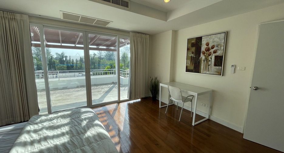 For rent 2 bedrooms condo in Mueang Phuket, Phuket