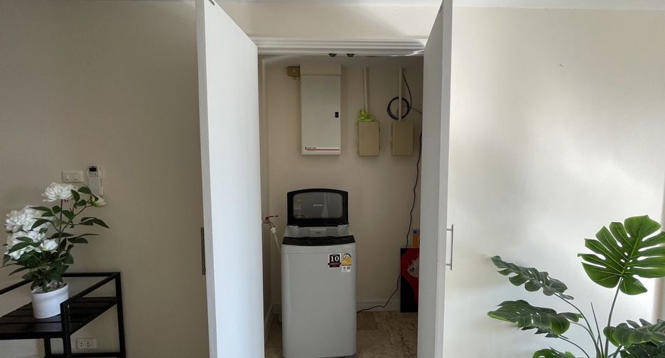 For rent 2 bedrooms condo in Mueang Phuket, Phuket