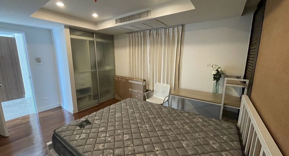 For rent 2 bedrooms condo in Mueang Phuket, Phuket