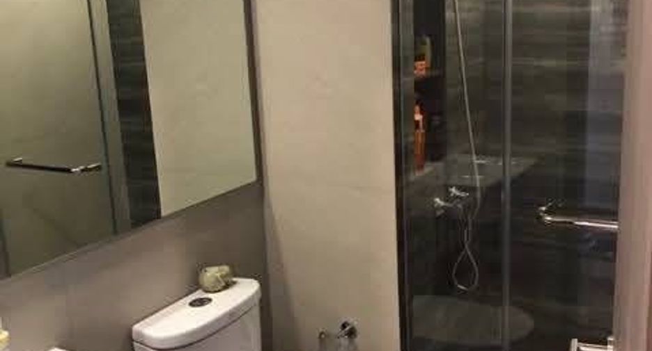 Condo en alquiler de 1 habitaciones en Khlong Toei, Bangkok