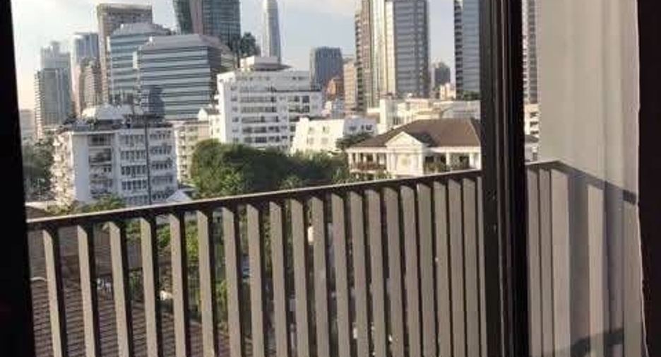 Condo en alquiler de 1 habitaciones en Khlong Toei, Bangkok