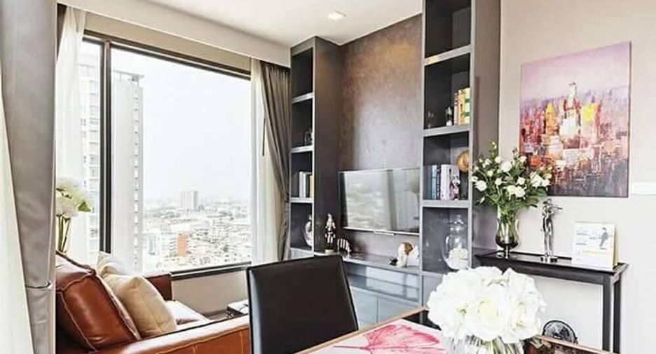 For sale 1 Beds condo in Khlong San, Bangkok