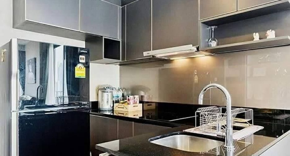 For sale 1 Beds condo in Khlong San, Bangkok