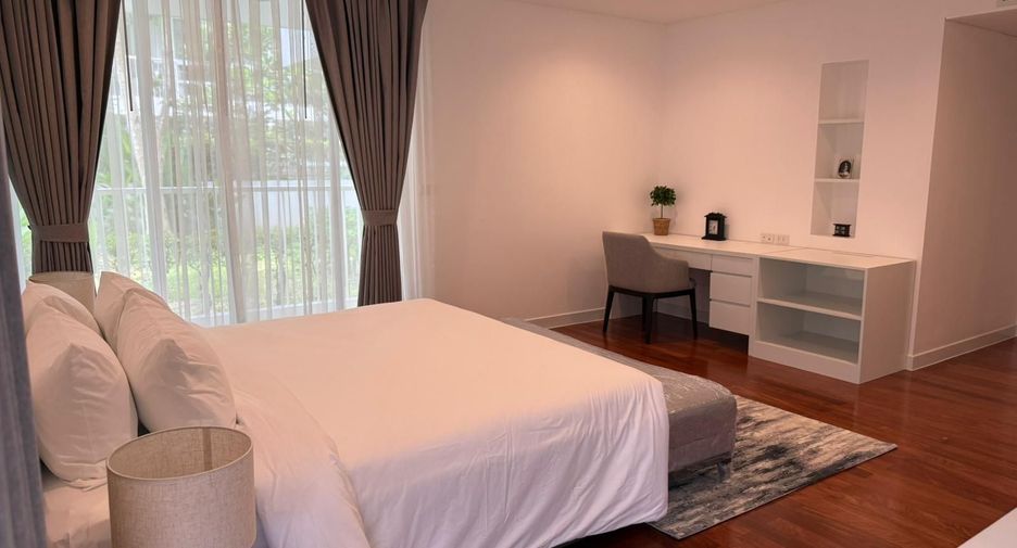 Condo en alquiler de 4 habitaciones en Watthana, Bangkok