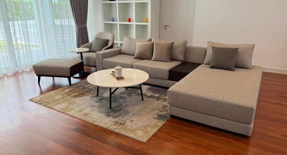Condo en alquiler de 4 habitaciones en Watthana, Bangkok