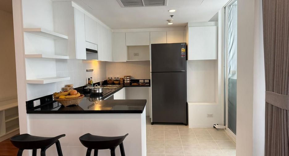 Condo en alquiler de 4 habitaciones en Watthana, Bangkok