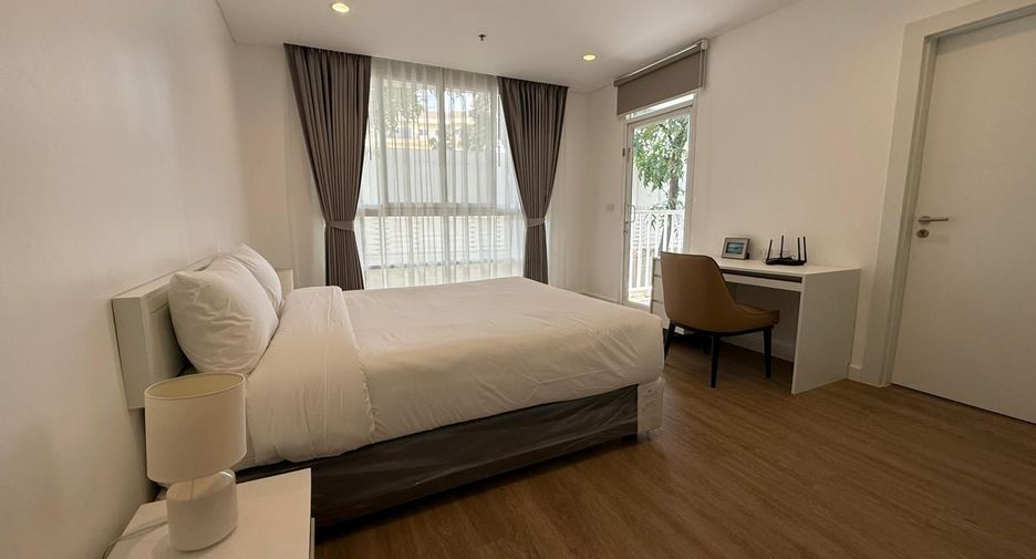 Condo en alquiler de 4 habitaciones en Watthana, Bangkok