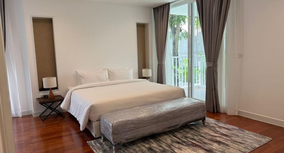 Condo en alquiler de 4 habitaciones en Watthana, Bangkok