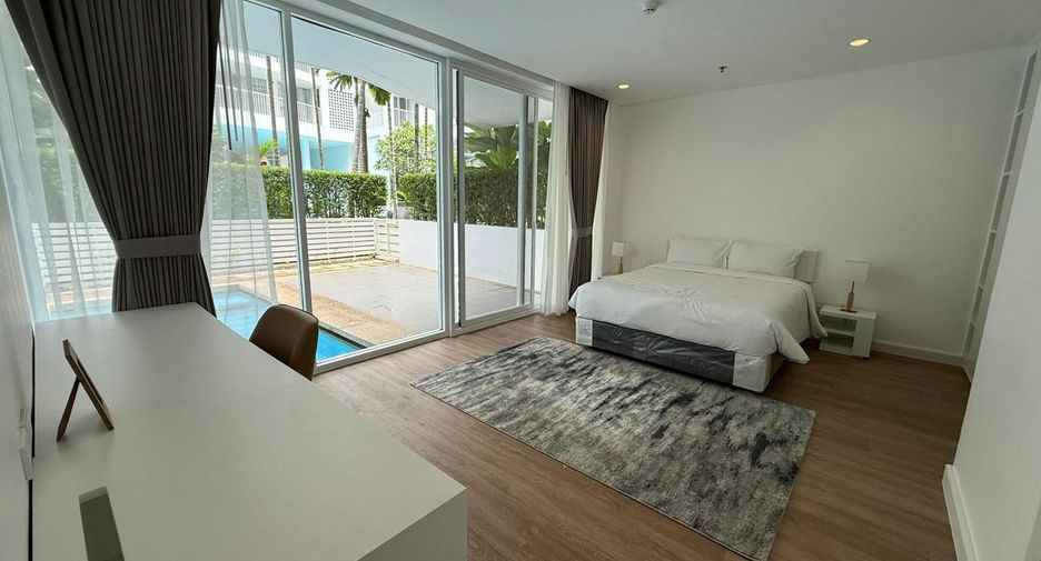 Condo en alquiler de 4 habitaciones en Watthana, Bangkok