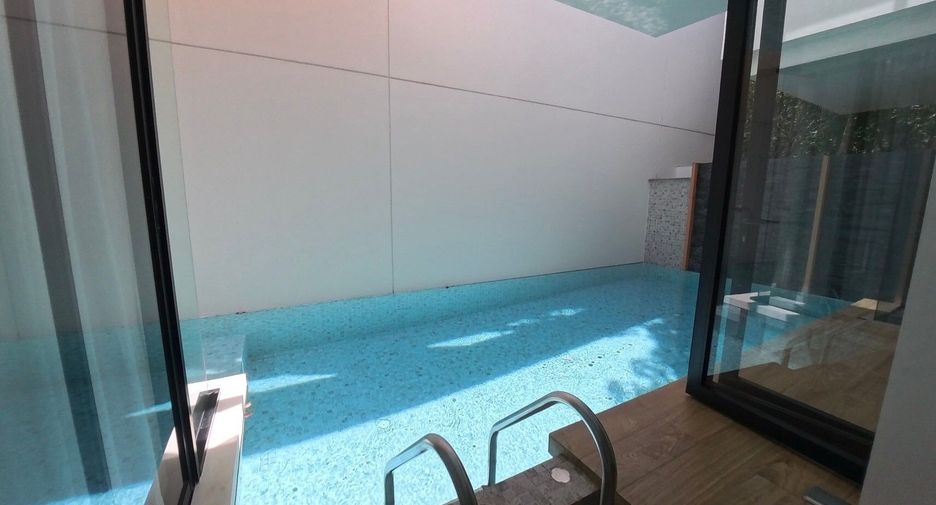 For sale 3 ベッドルーム condo in Mueang Phuket, Phuket