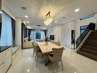 出租 4 卧室 独立屋 在 Saphan Sung, 曼谷