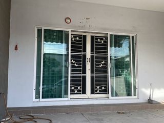 For sale 3 bedrooms townhouse in Bang Bon, Bangkok