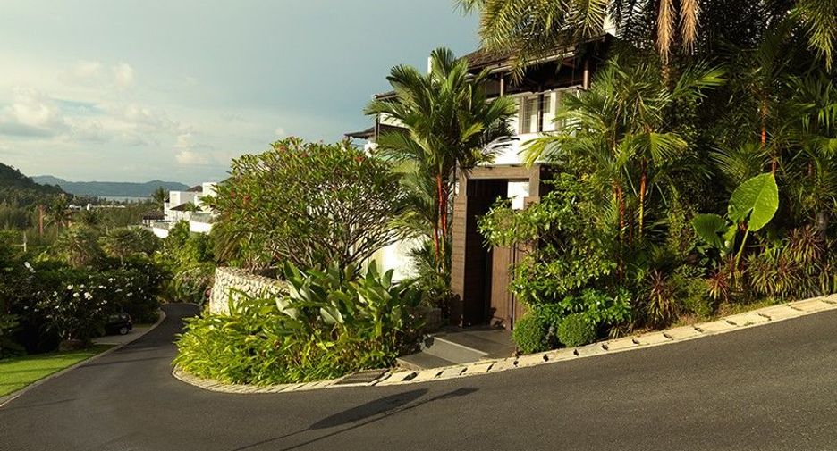 For sale 3 bedrooms villa in Thalang, Phuket