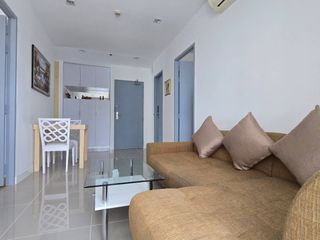 À louer 2 chambres condo à Phra Khanong, Bangkok