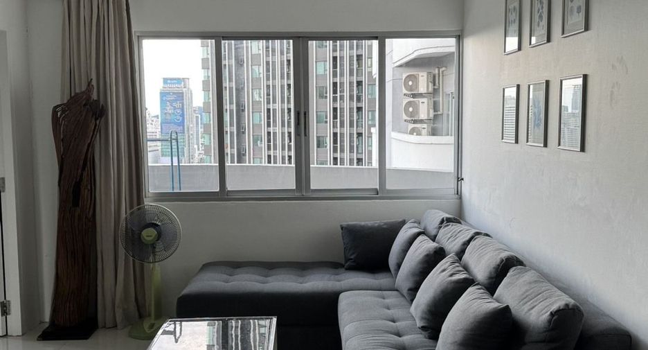 À louer 2 chambres condo à Watthana, Bangkok