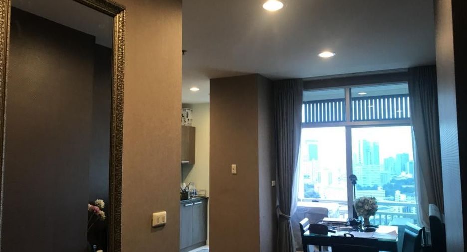 For rent 2 bedrooms condo in Ratchathewi, Bangkok