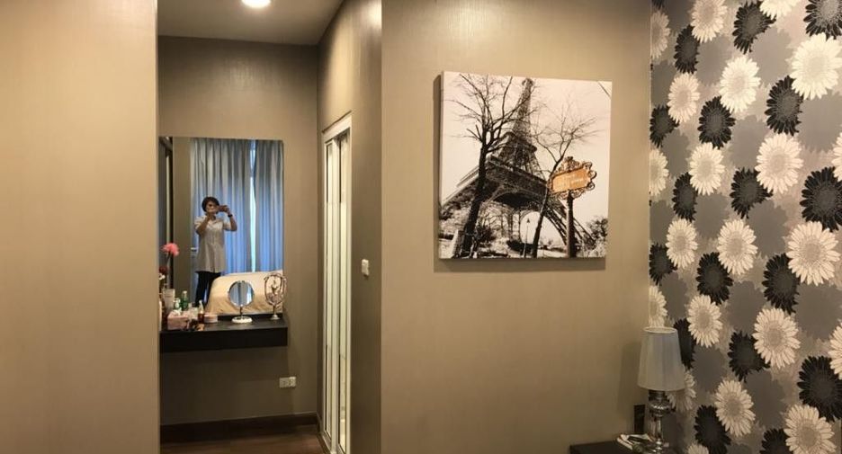 For rent 2 bedrooms condo in Ratchathewi, Bangkok
