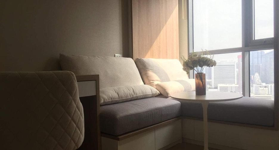 For sale 1 bed condo in Bang Rak, Bangkok