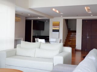 À louer 2 chambres condo à Pathum Wan, Bangkok