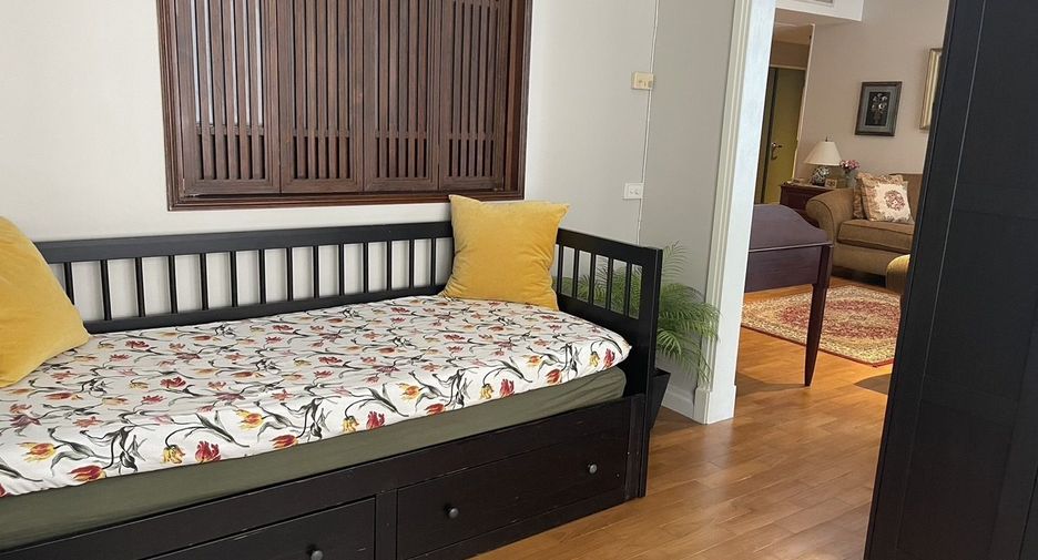 Wohnung zur Miete mit 2 Zimmer in Pathum Wan, Bangkok