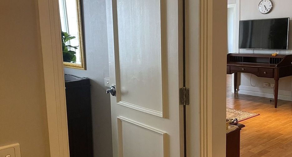 Wohnung zur Miete mit 2 Zimmer in Pathum Wan, Bangkok