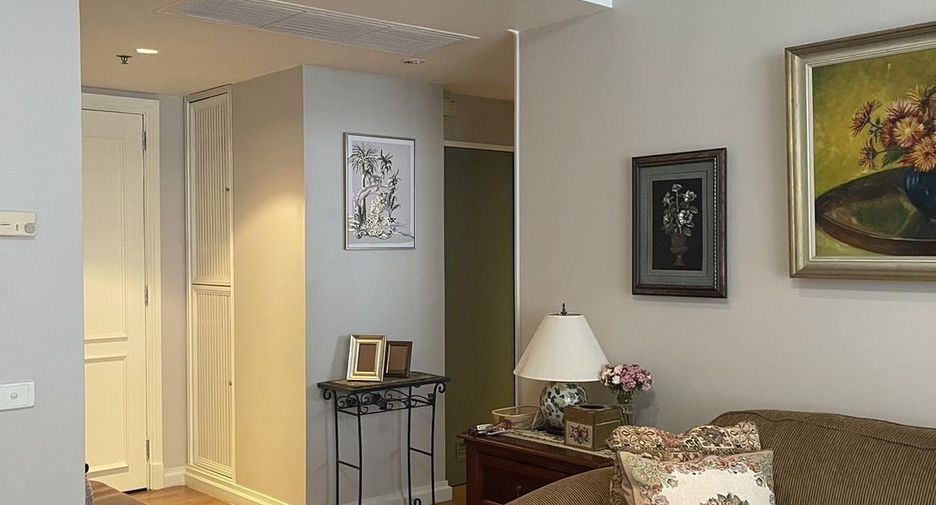 Wohnung zur Miete mit 2 Zimmer in Pathum Wan, Bangkok