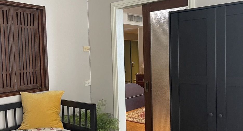 Wohnung zur Miete mit 2 Zimmer in Pathum Wan, Bangkok
