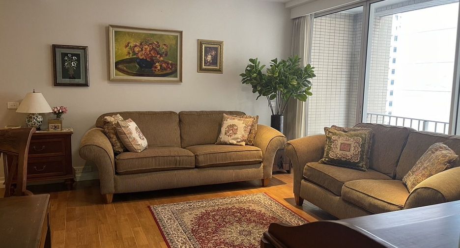 Wohnung zur Miete mit 2 Zimmer in Pathum Wan, Bangkok