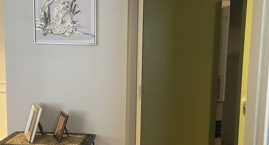 Wohnung zur Miete mit 2 Zimmer in Pathum Wan, Bangkok