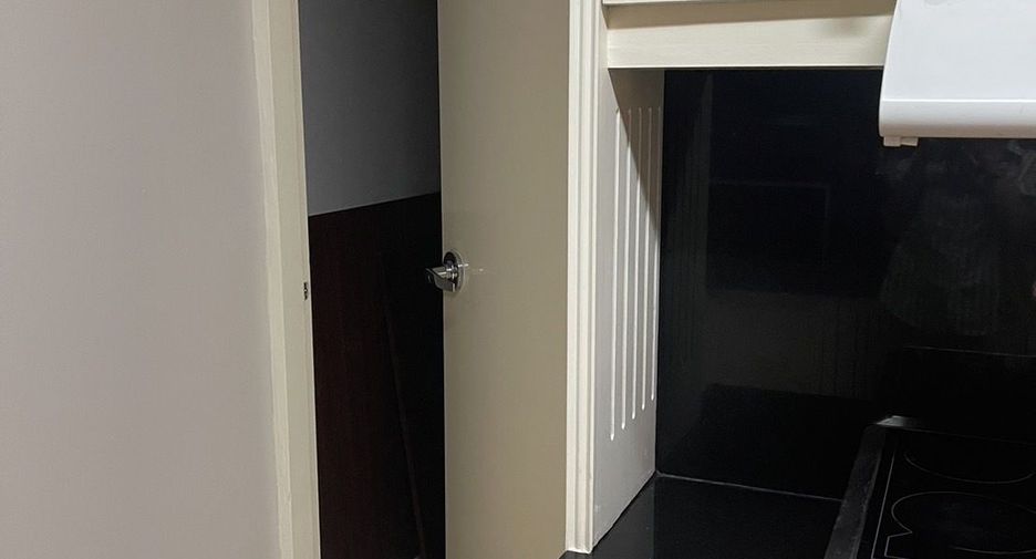 Wohnung zur Miete mit 2 Zimmer in Pathum Wan, Bangkok