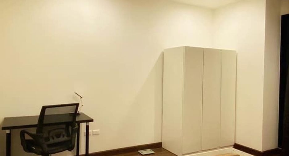 For rent 2 bedrooms condo in Ratchathewi, Bangkok