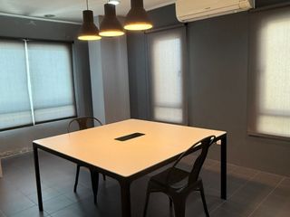 For rent 4 bedrooms townhouse in Saphan Sung, Bangkok