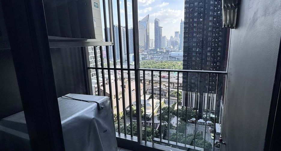 Condo en alquiler de 1 habitaciones en Huai Khwang, Bangkok