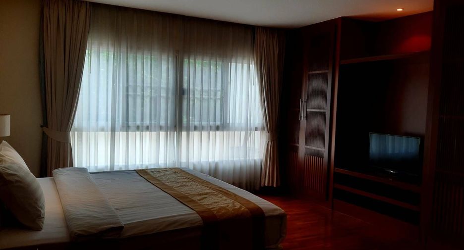 For rent 3 ベッドルーム condo in Sathon, Bangkok