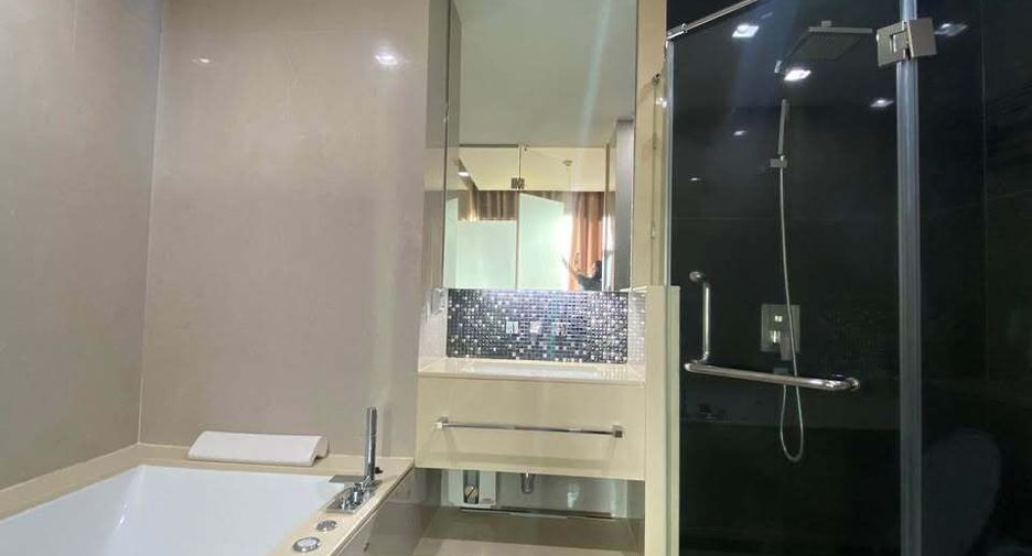 For rent 1 bed apartment in Watthana, Bangkok