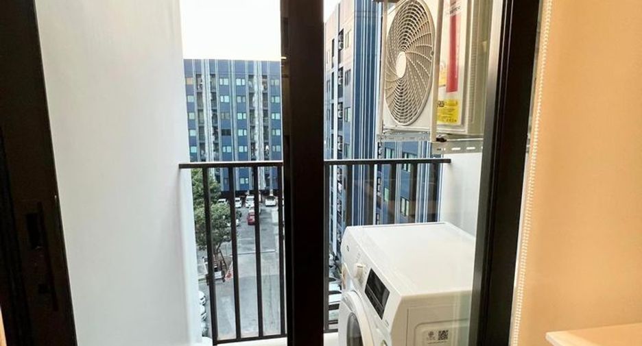 For rent 1 bed condo in Wang Thonglang, Bangkok