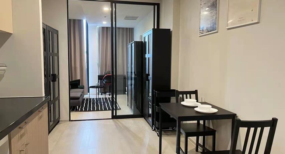 For rent studio condo in Pathum Wan, Bangkok