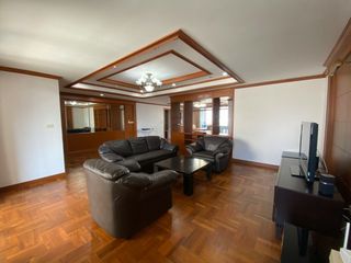 Apartamento en alquiler de 3 habitaciones en Watthana, Bangkok
