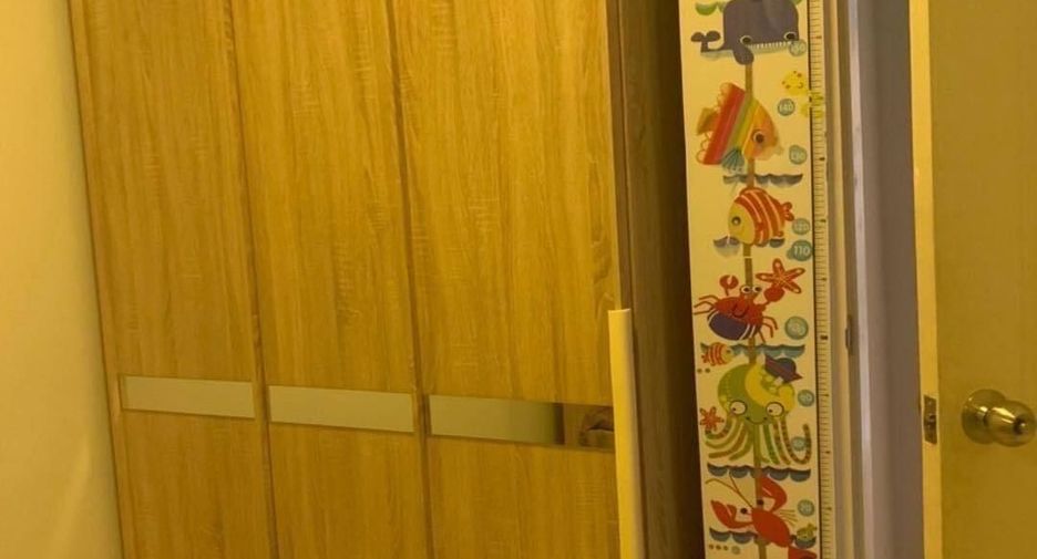 For rent 3 bedrooms townhouse in Lat Phrao, Bangkok