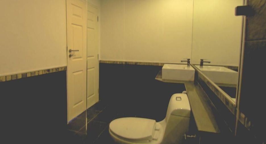 For sale 4 ベッドルーム condo in Mueang Phuket, Phuket